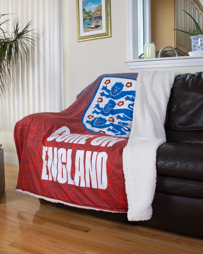 England Slogan Sherpa Plush Throw Blanket FOCO - FOCO.com | UK & IRE