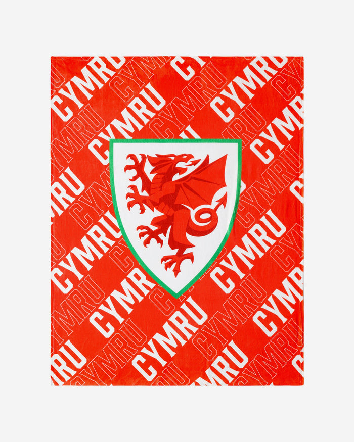 Wales Supreme Slumber Plush Throw Blanket FOCO - FOCO.com | UK & IRE