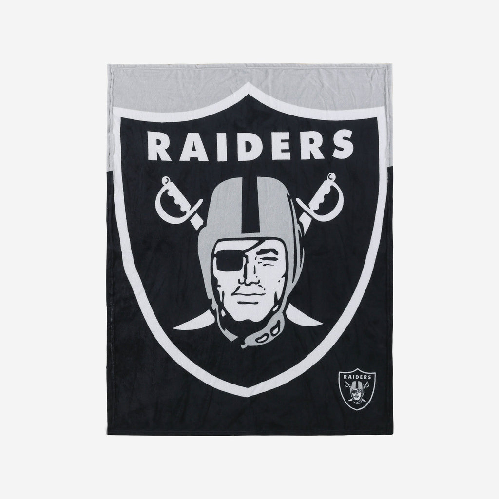 Las Vegas Raiders Supreme Slumber Plush Throw Blanket FOCO - FOCO.com | UK & IRE