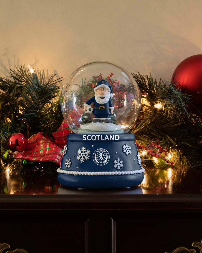 Scotland Gnome Snow Globe FOCO - FOCO.com | UK & IRE