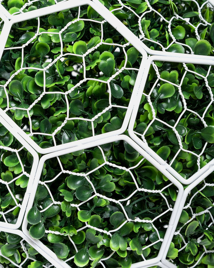 Liverpool FC Ball Topiary Frame With Leaves FOCO - FOCO.com | UK & IRE