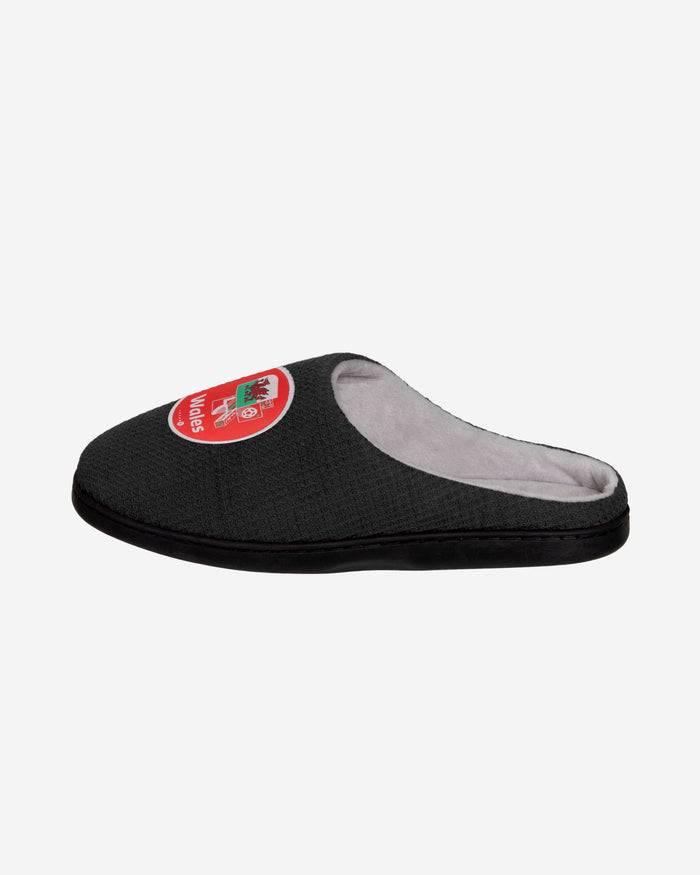 Wales FIFA World Cup Qatar 2022 Memory Foam Slipper FOCO - FOCO.com | UK & IRE