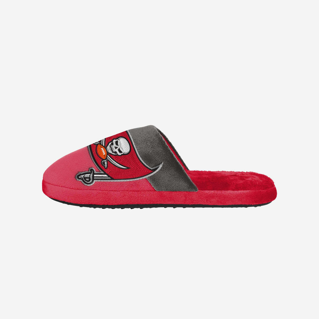 Tampa Bay Buccaneers Big Logo Slipper FOCO S - FOCO.com | UK & IRE