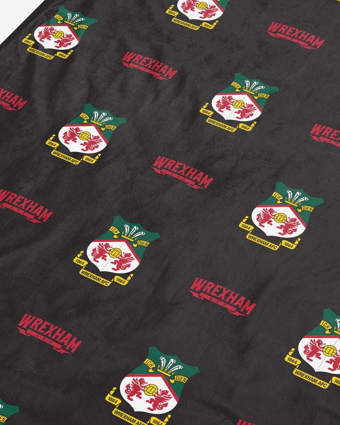 Wrexham AFC Crest Sherpa Throw Blanket FOCO - FOCO.com | UK & IRE
