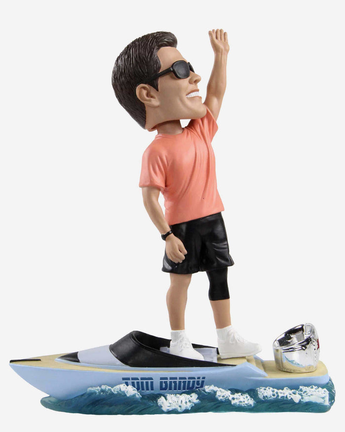 Tom Brady Tampa Bay Buccaneers Goat Boat Thematic Bobblehead FOCO - FOCO.com | UK & IRE