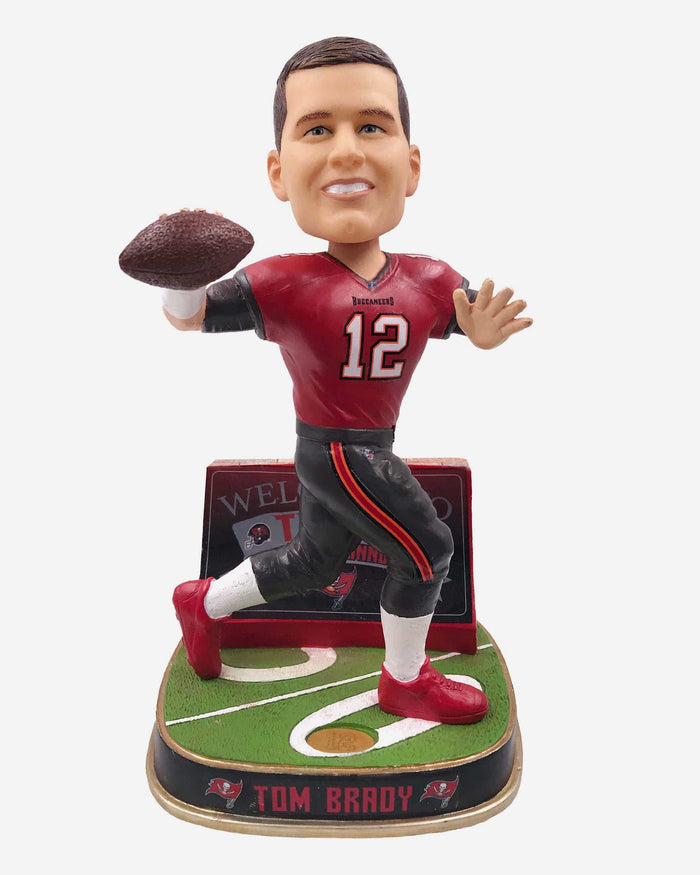 Tom Brady Tampa Bay Buccaneers Welcome Bobblehead FOCO - FOCO.com | UK & IRE