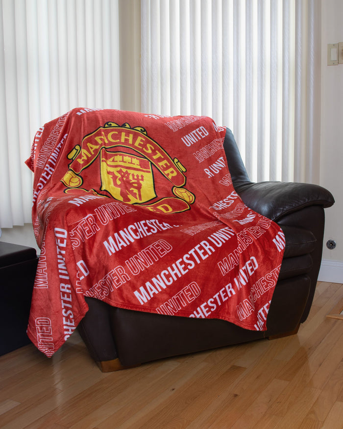 Manchester United FC Supreme Slumber Plush Throw Blanket FOCO - FOCO.com | UK & IRE