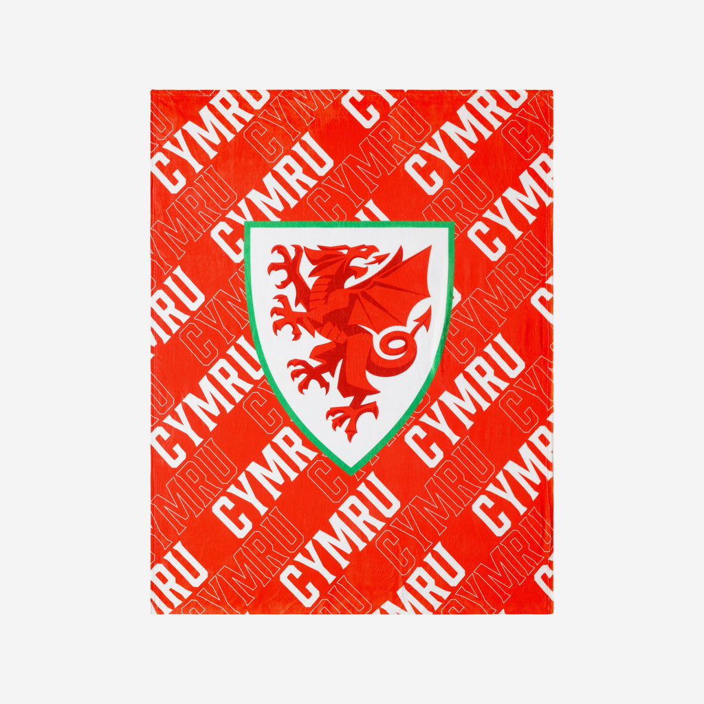 Wales Supreme Slumber Plush Throw Blanket FOCO - FOCO.com | UK & IRE