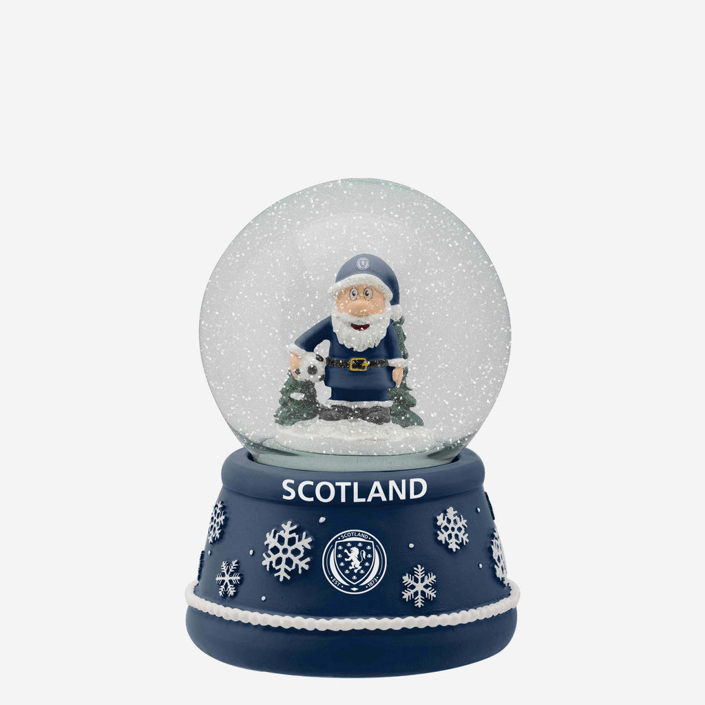 Scotland Gnome Snow Globe FOCO - FOCO.com | UK & IRE