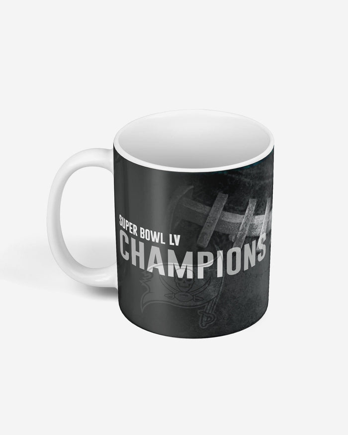 Tampa Bay Buccaneers Super Bowl LV Champions Mug FOCO - FOCO.com | UK & IRE