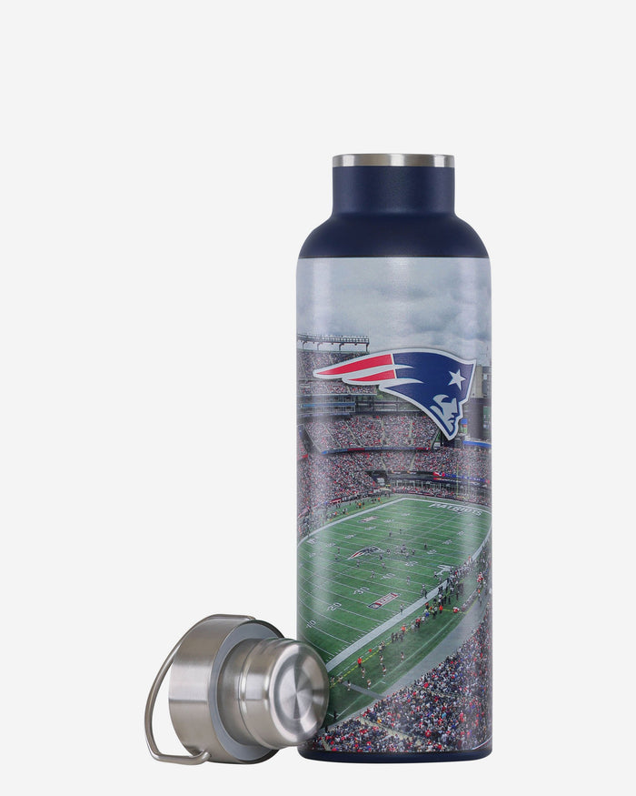 New England Patriots Home Field Hydration 750 mL Bottle FOCO - FOCO.com | UK & IRE