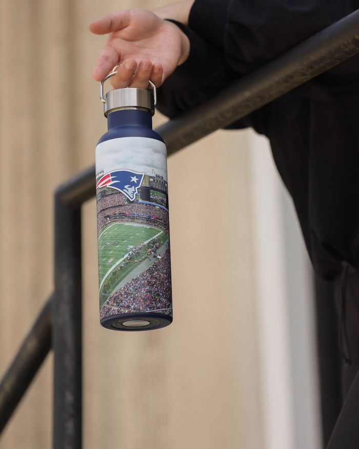 New England Patriots Home Field Hydration 750 mL Bottle FOCO - FOCO.com | UK & IRE